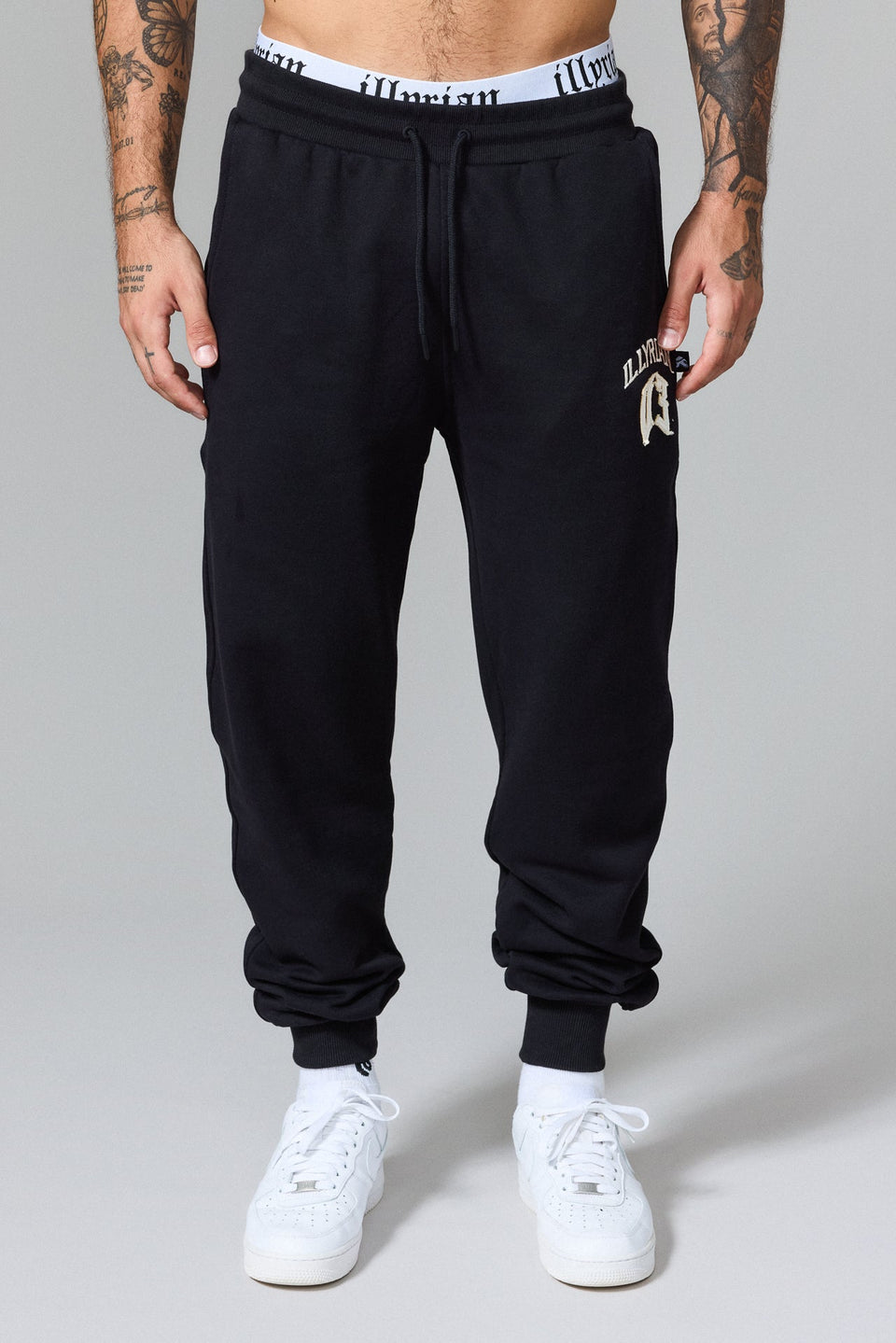 Illyrian 03 Patch Joggers - Black