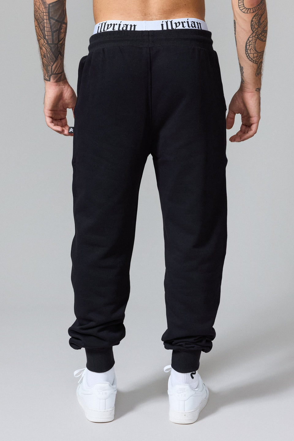 Illyrian 03 Patch Joggers - Black