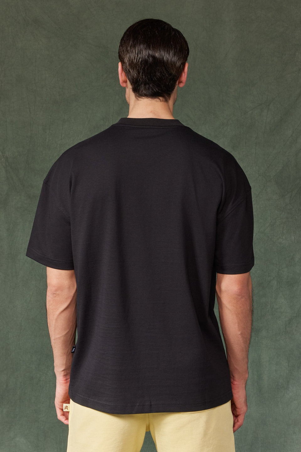 Your Roots T-shirt - Black