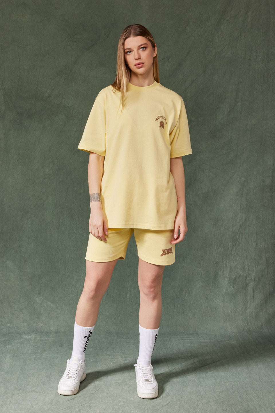 Live Widly Shorts - Yellow