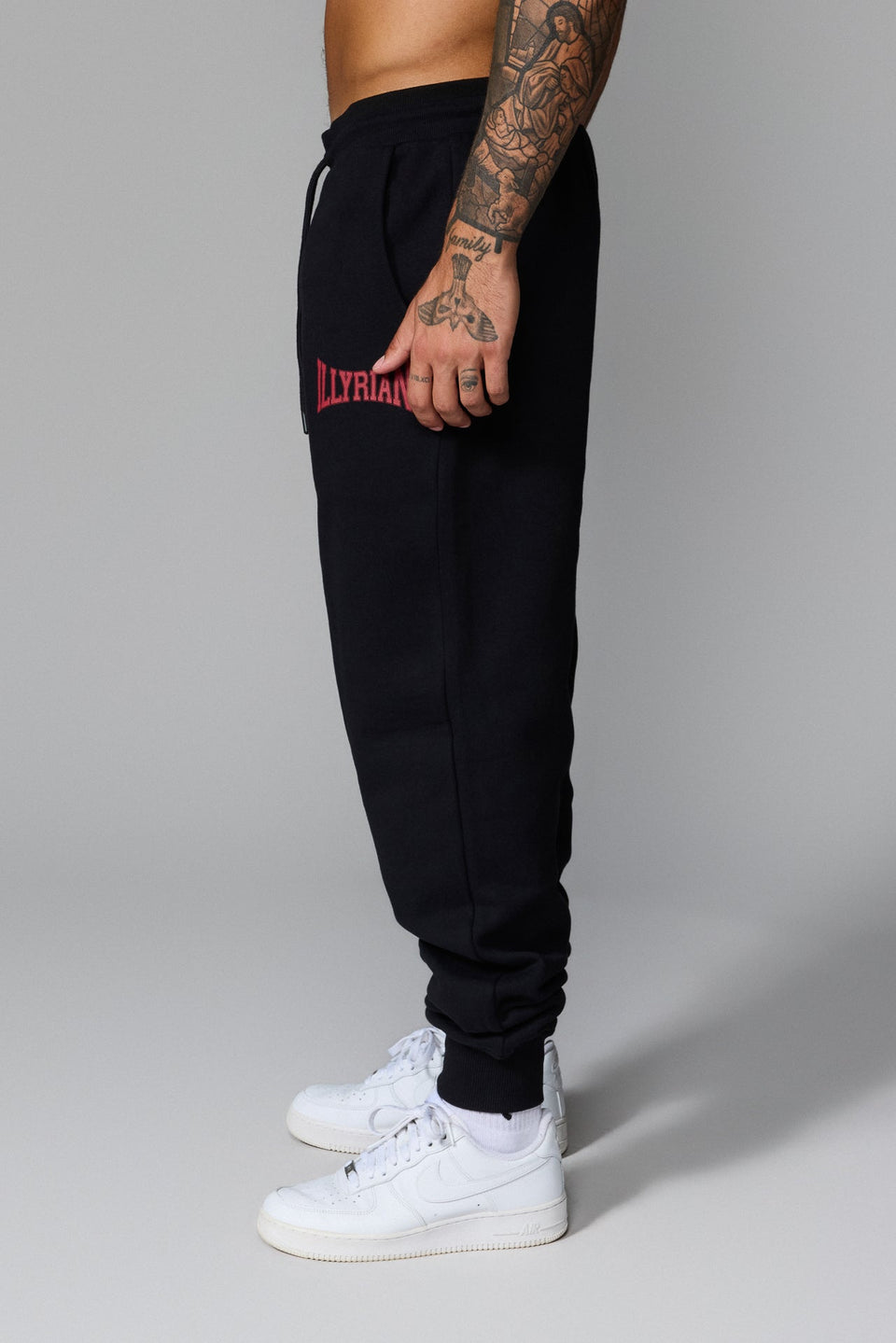 Illyrian AW26 Joggers - Black