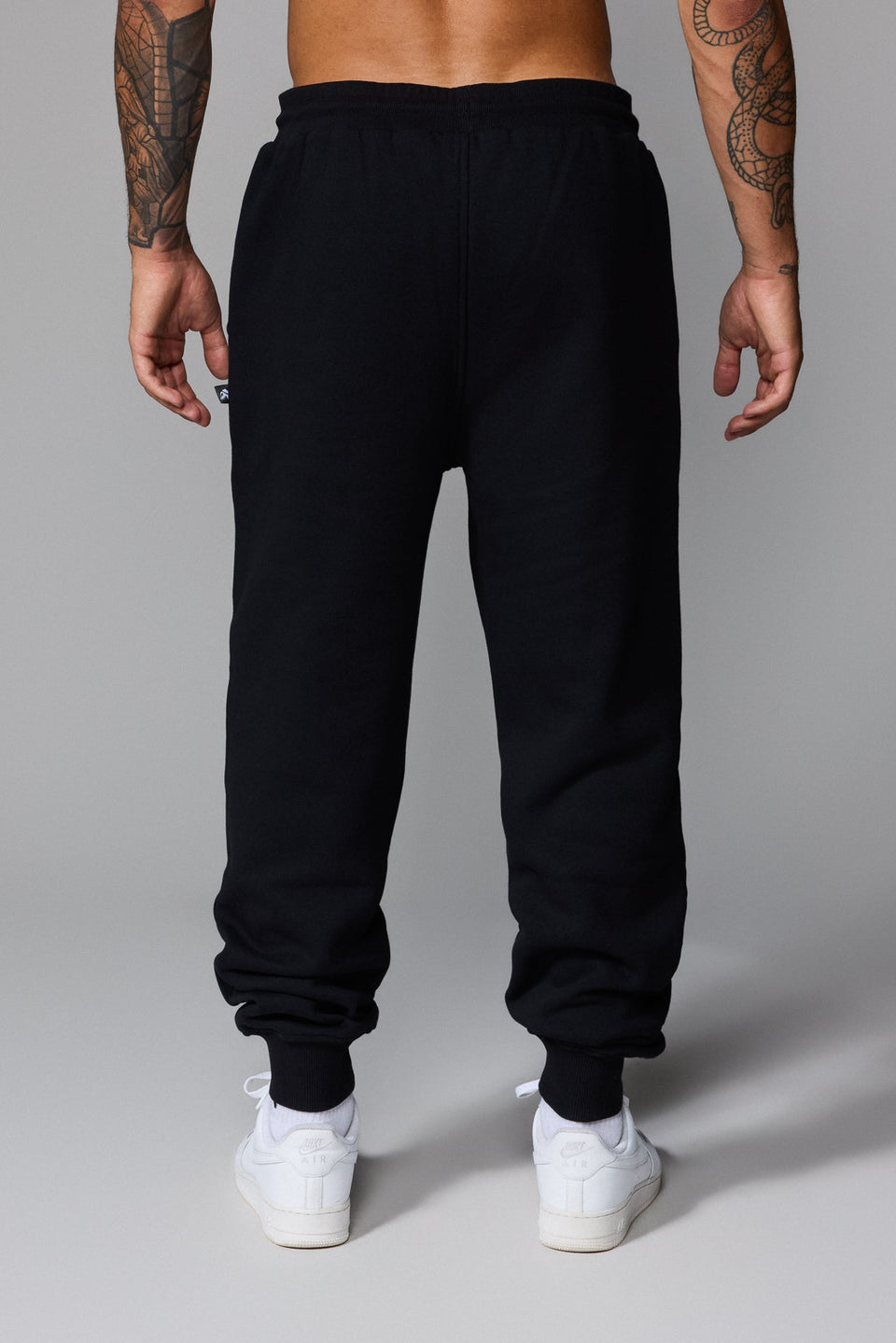 Illyrian AW26 Joggers - Black