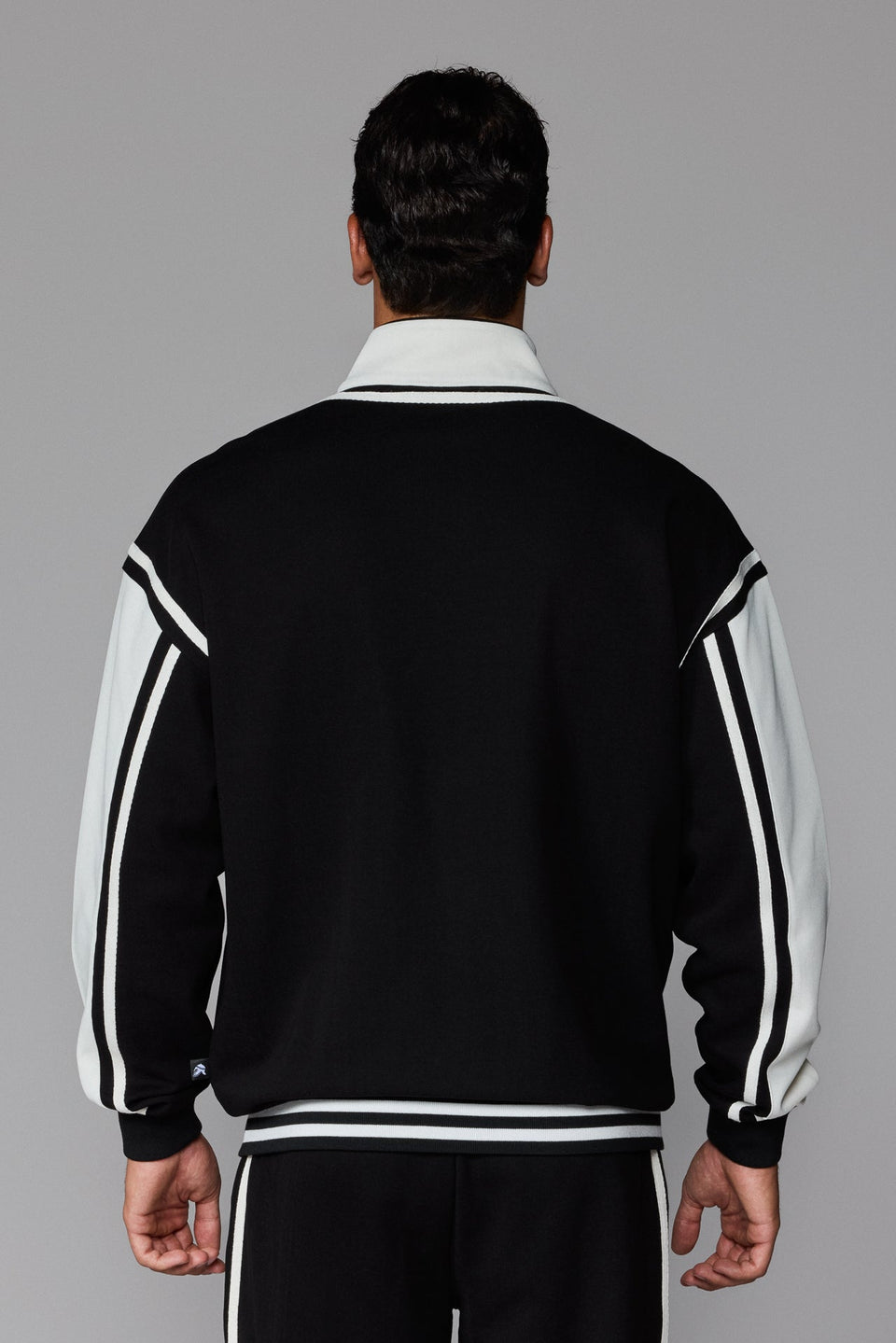 Culture Zipped Jacket - Black
