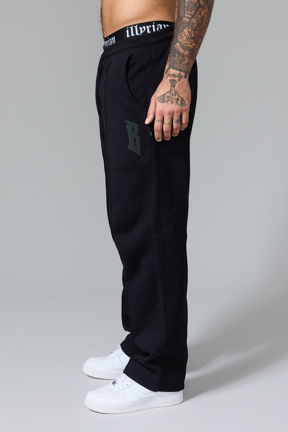 IB Straight Fit Joggers - Black