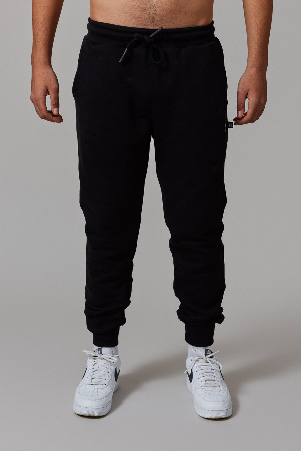 Helmet W24 Joggers - Black